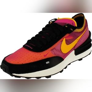 Nike Waffle One Sneaker